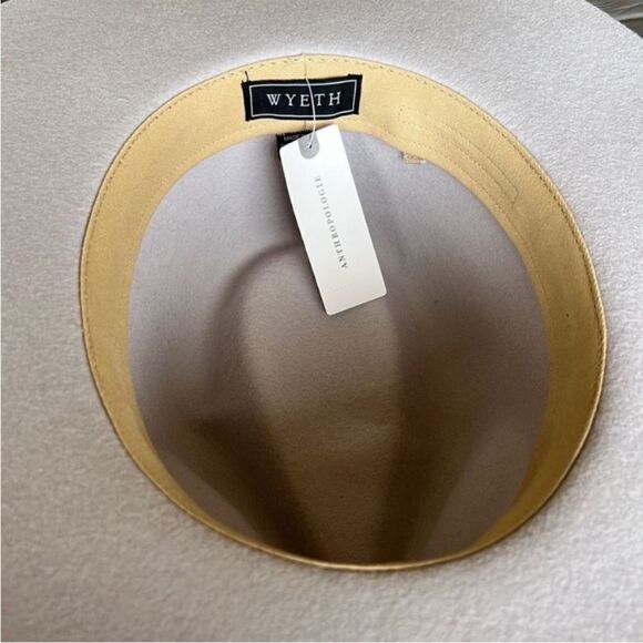 NWT Wyeth Anthropologie Lilac/Purple Pearl Trim 100% Wool Boater Hat - Picture 7 of 8